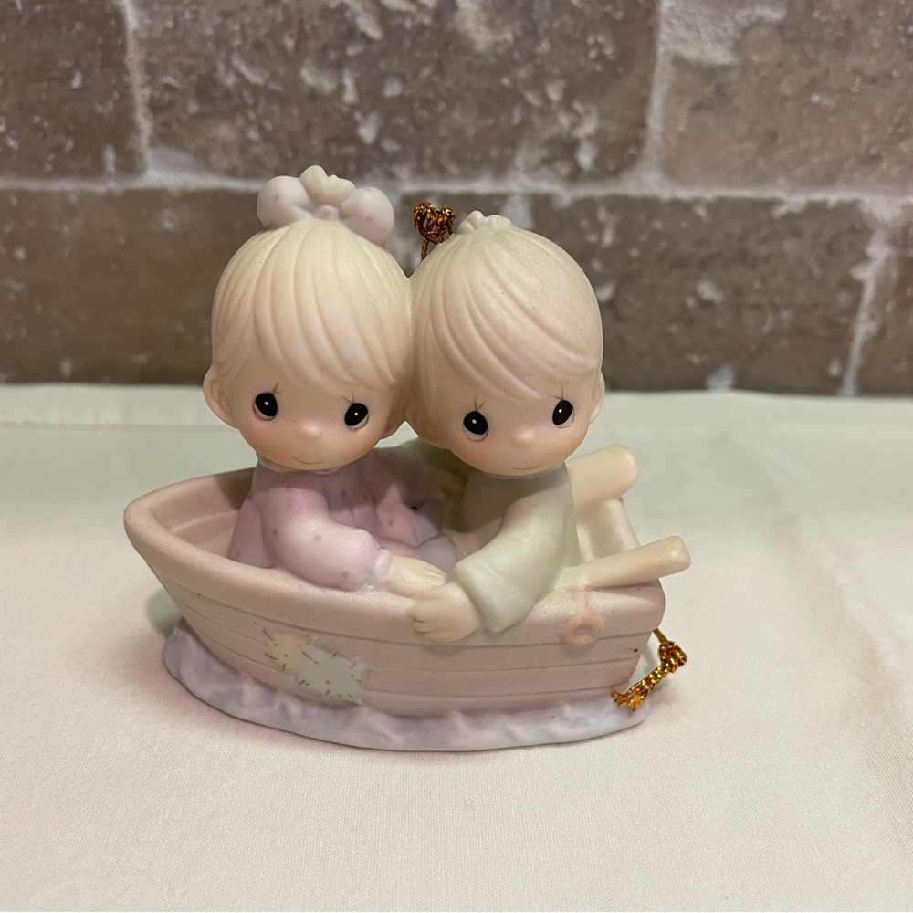 Vintage 1990 Precious Moments Ornament Friends Never Drift Apart 522937